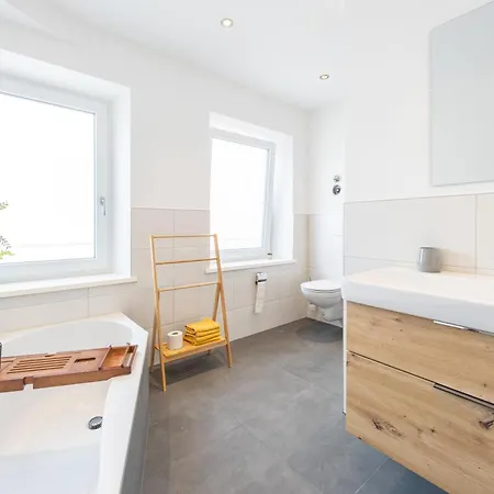 Simply Homes Bergliebe & Seeglueck