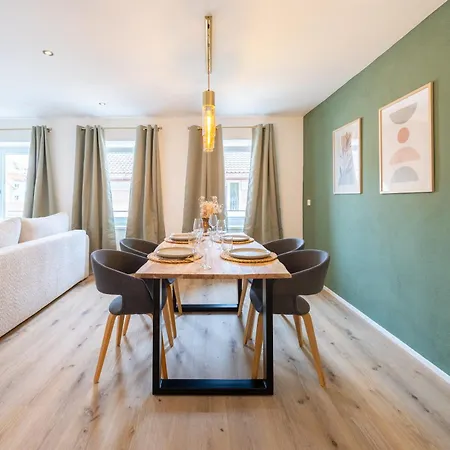 Simply Homes Bergliebe & Seeglueck * Traunstein